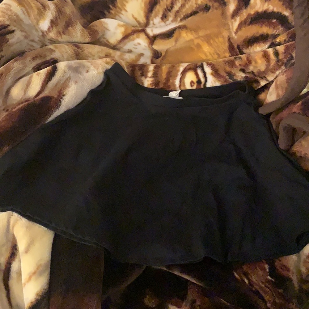 Black skater skirt
